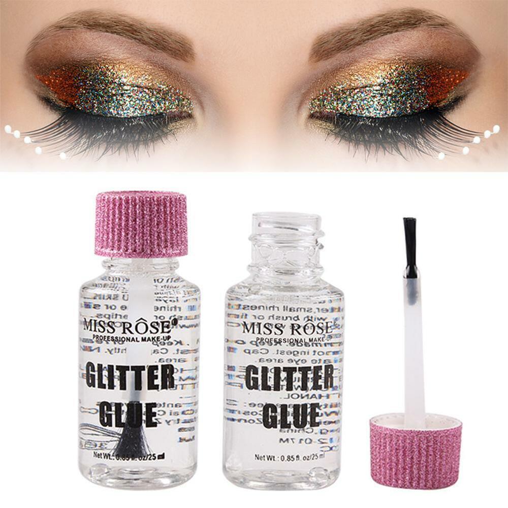 How to Wear Glitter Lips Like a Pro