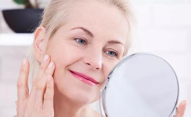 Useful Mirror eye makeup for older women